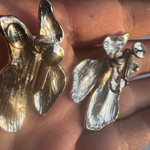 Vintage Les Bernard  silver tone large bow earrings